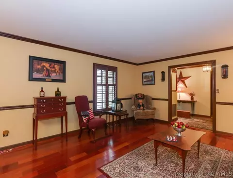 263 E Queens Dr, Williamsburg, VA 23185 photo 9