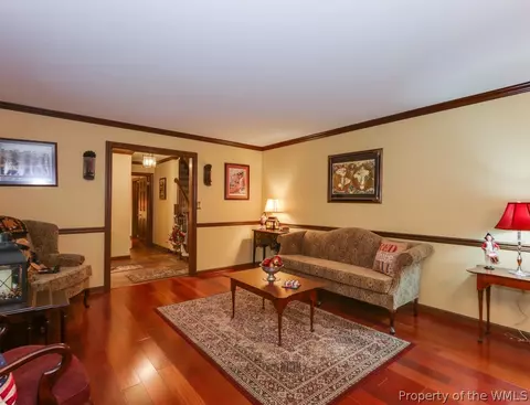 263 E Queens Dr, Williamsburg, VA 23185 photo 8