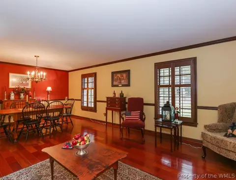 263 E Queens Dr, Williamsburg, VA 23185 photo 7