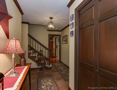 263 E Queens Dr, Williamsburg, VA 23185 photo 5