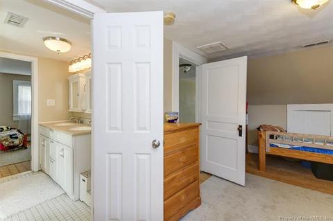 9557 Robins Neck Rd, Gloucester, VA 23061 photo 22