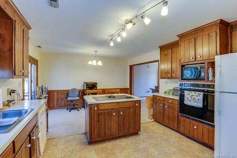 107 Moone Dr, Smithfield, VA 23430 photo 15