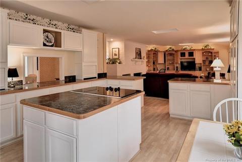 3 Hampton Ky, Williamsburg, VA 23185 photo 4