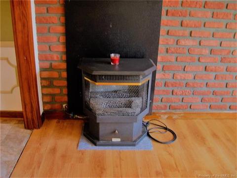6514 Ware Rd, Quinton, VA 23141 photo 8
