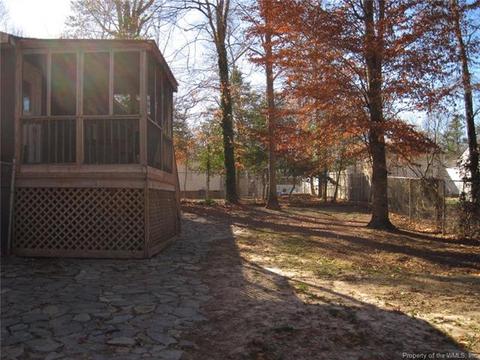 6514 Ware Rd, Quinton, VA 23141 photo 4