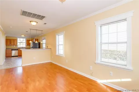 501 N First St, Hampton, VA 23664 photo 3