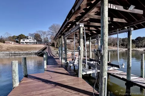 1414 Mercer Rd, Gloucester Point, VA 23062 photo 29