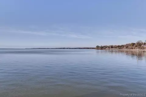 1414 Mercer Rd, Gloucester Point, VA 23062 photo 28