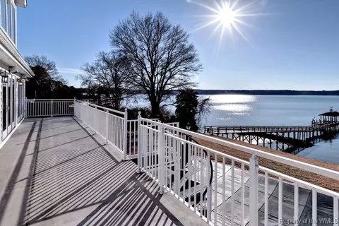 1414 Mercer Rd, Gloucester Point, VA 23062 photo 20
