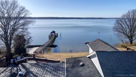 1414 Mercer Rd, Gloucester Point, VA 23062 photo 33