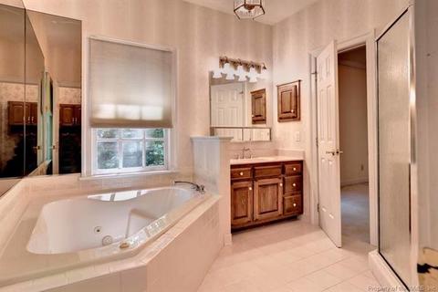 110 Yorkshire Dr, Williamsburg, VA 23185 photo 17