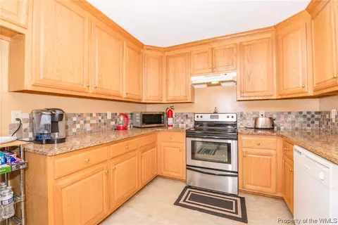 11100 Woods Rd, Gloucester, VA 23601 photo 5