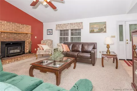 11100 Woods Rd, Gloucester, VA 23601 photo 12