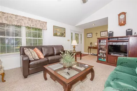 11100 Woods Rd, Gloucester, VA 23601 photo 10