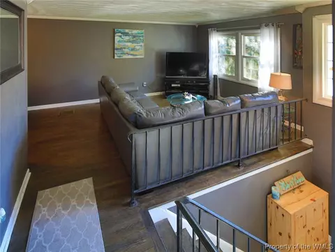 504 Concord Dr, Hampton, VA 23666 photo 3