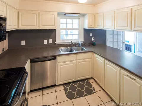 504 Concord Dr, Hampton, VA 23666 photo 9