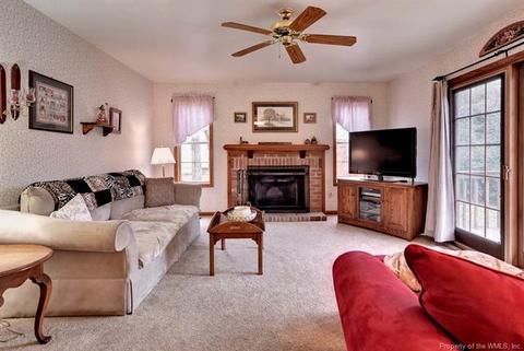 105 Flintlock Rd, Williamsburg, VA 23185 photo 2