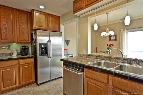 1047 Porte Harbour Arch, Hampton, VA 23664 photo 14