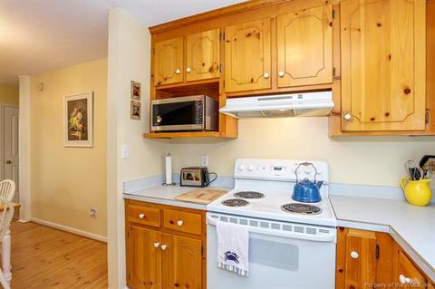 8234 Manor Dr, Gloucester, VA 23061 photo 17