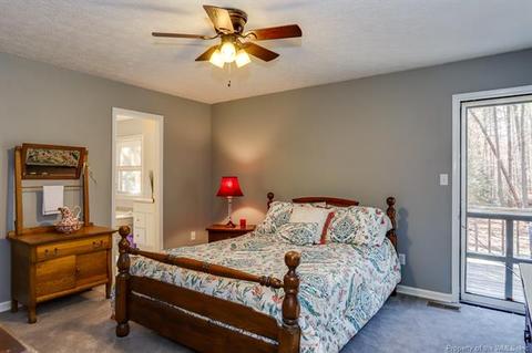8234 Manor Dr, Gloucester, VA 23061 photo 23