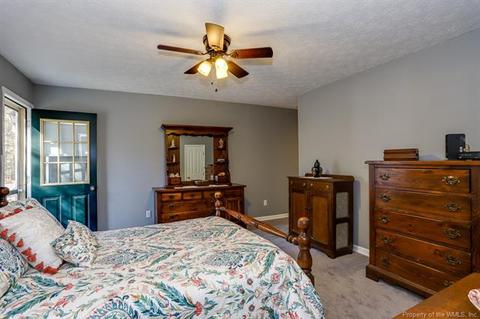 8234 Manor Dr, Gloucester, VA 23061 photo 26