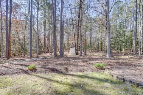 8234 Manor Dr, Gloucester, VA 23061 photo 31