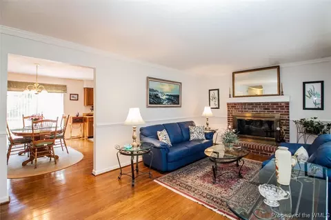 7176 Ark Rd, Gloucester, VA 23061 photo 2