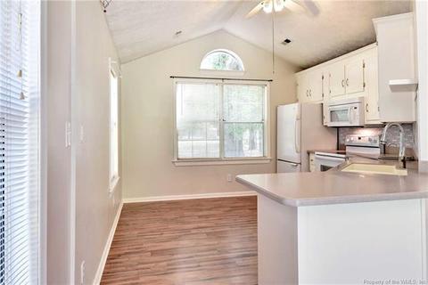 3542 Foxhaven Dr, Gloucester, VA 23061 photo 8