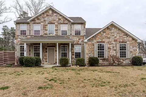 6243 Ruth Dr, Gloucester, VA 23061 photo 1