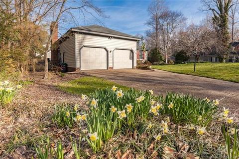 89 Governor Berkeley Dr, Williamsburg, VA 23185 photo 3