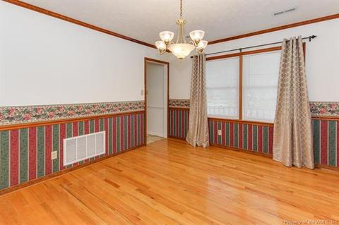 9 Poulas Ct, Hampton, VA 23669 photo 8