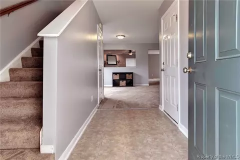 7230 Vaden Dr, Gloucester, VA 23061 photo 5