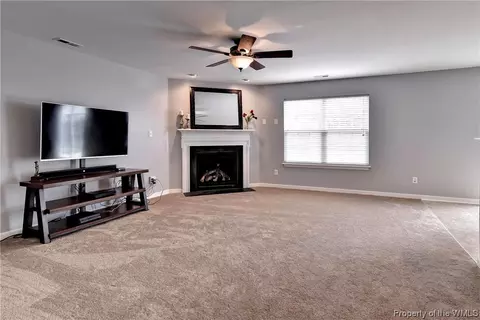7230 Vaden Dr, Gloucester, VA 23061 photo 10