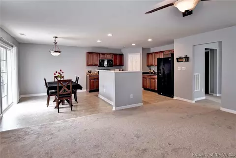7230 Vaden Dr, Gloucester, VA 23061 photo 17