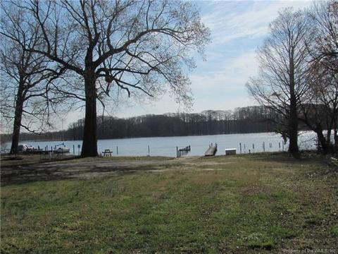 624 Riverside Dr, Lanexa, VA 23089 photo 4
