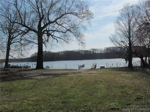 624 Riverside Dr, Lanexa, VA 23089 photo 4