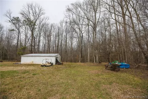4395 Lockmorr Ln, Gloucester, VA 23061 photo 21