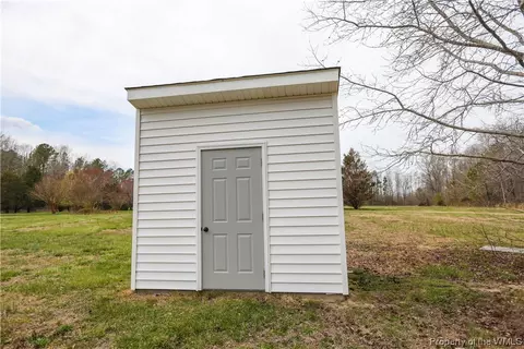 4395 Lockmorr Ln, Gloucester, VA 23061 photo 26