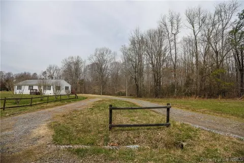 4395 Lockmorr Ln, Gloucester, VA 23061 photo 24