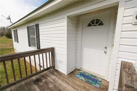 4395 Lockmorr Ln, Gloucester, VA 23061 photo 3