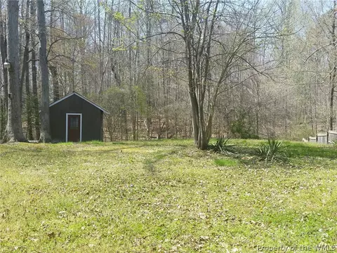 7645 Beechwood Dr, Lanexa, VA 23089 photo 9