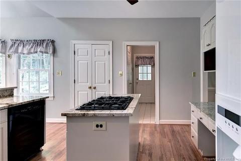 131 Blackheath, Williamsburg, VA 23188 photo 6