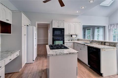131 Blackheath, Williamsburg, VA 23188 photo 5