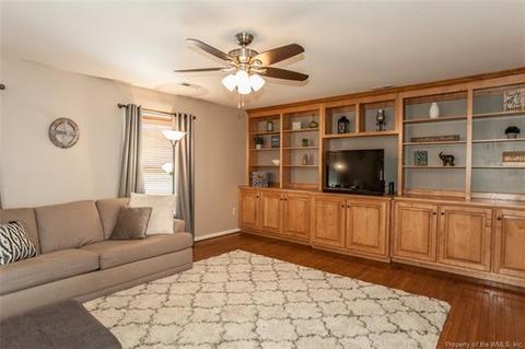 403 Watson Dr, Smithfield, VA 23430 photo 4