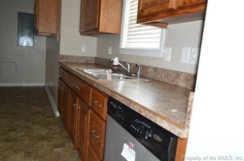 12276 Cedar Trl, Gloucester, VA 23061 photo 3