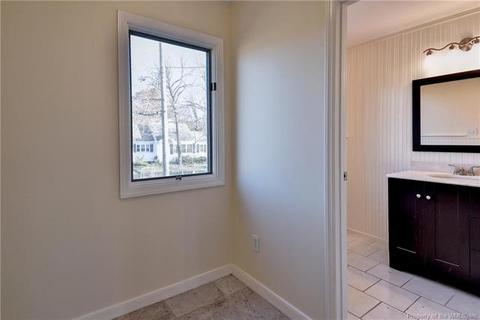 409 Benthall Rd, Hampton, VA 23664 photo 13