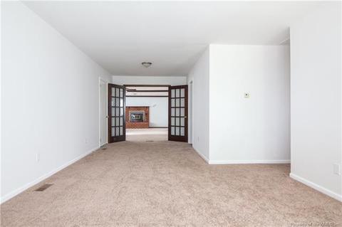 298 Hughes Ln, Hampton, VA 23663 photo 9