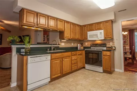 127 Baker Farm Rd, Hampton, VA 23666 photo 10