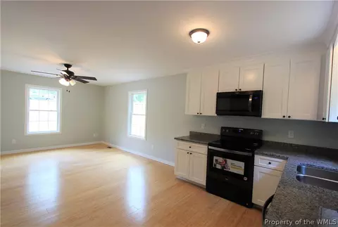 6386 Meadow Dr, Gloucester, VA 23061 photo 5