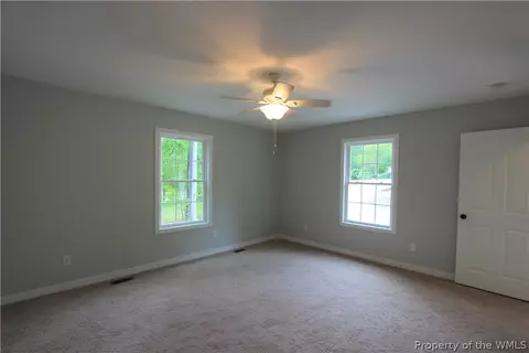 6386 Meadow Dr, Gloucester, VA 23061 photo 9